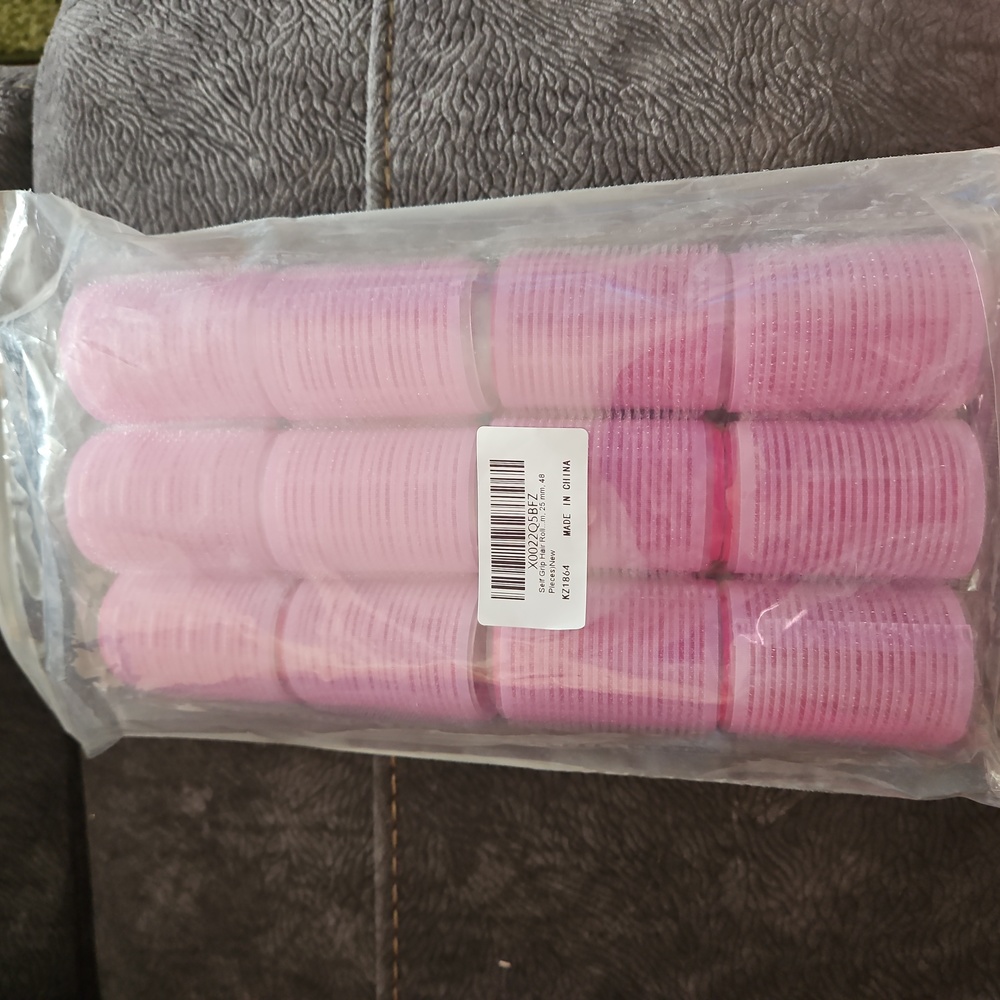 Hair rollers self grip